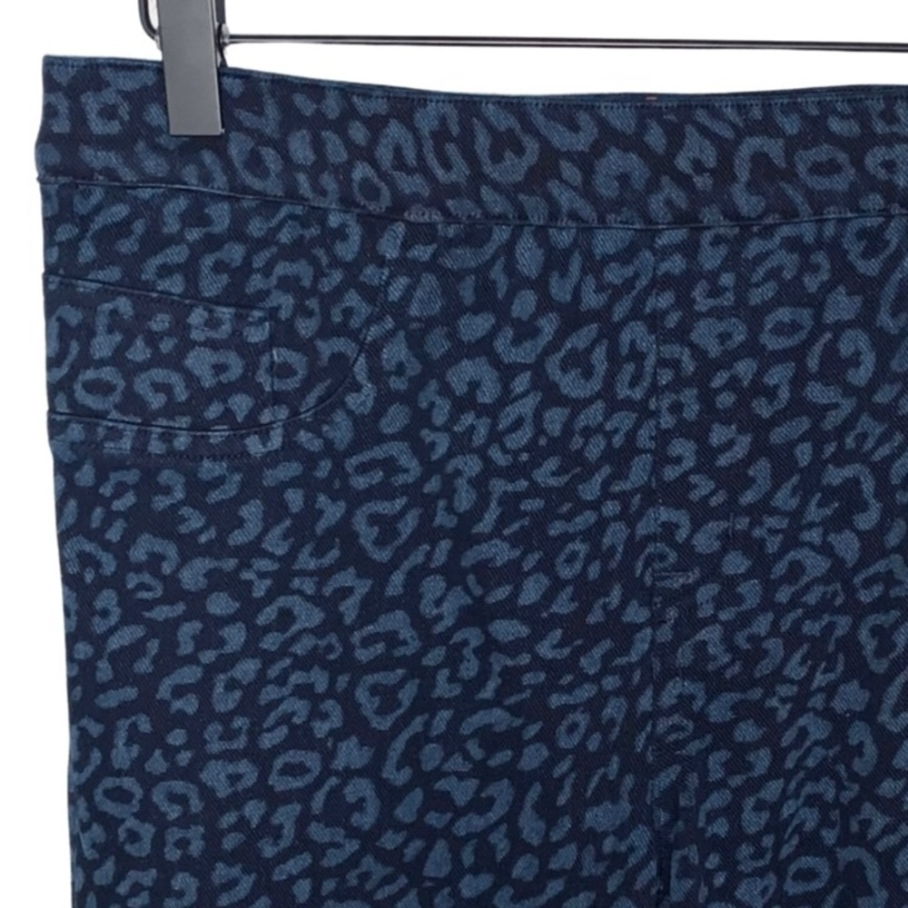 SPANX Jean-ish Ankle Legging High Rise Pull On Jeans Blue Leopard Denim M NEW - Picture 7 of 16